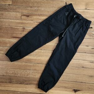 Nike ACG Black Gathered Cuff Summit Cargo Hiking Pants